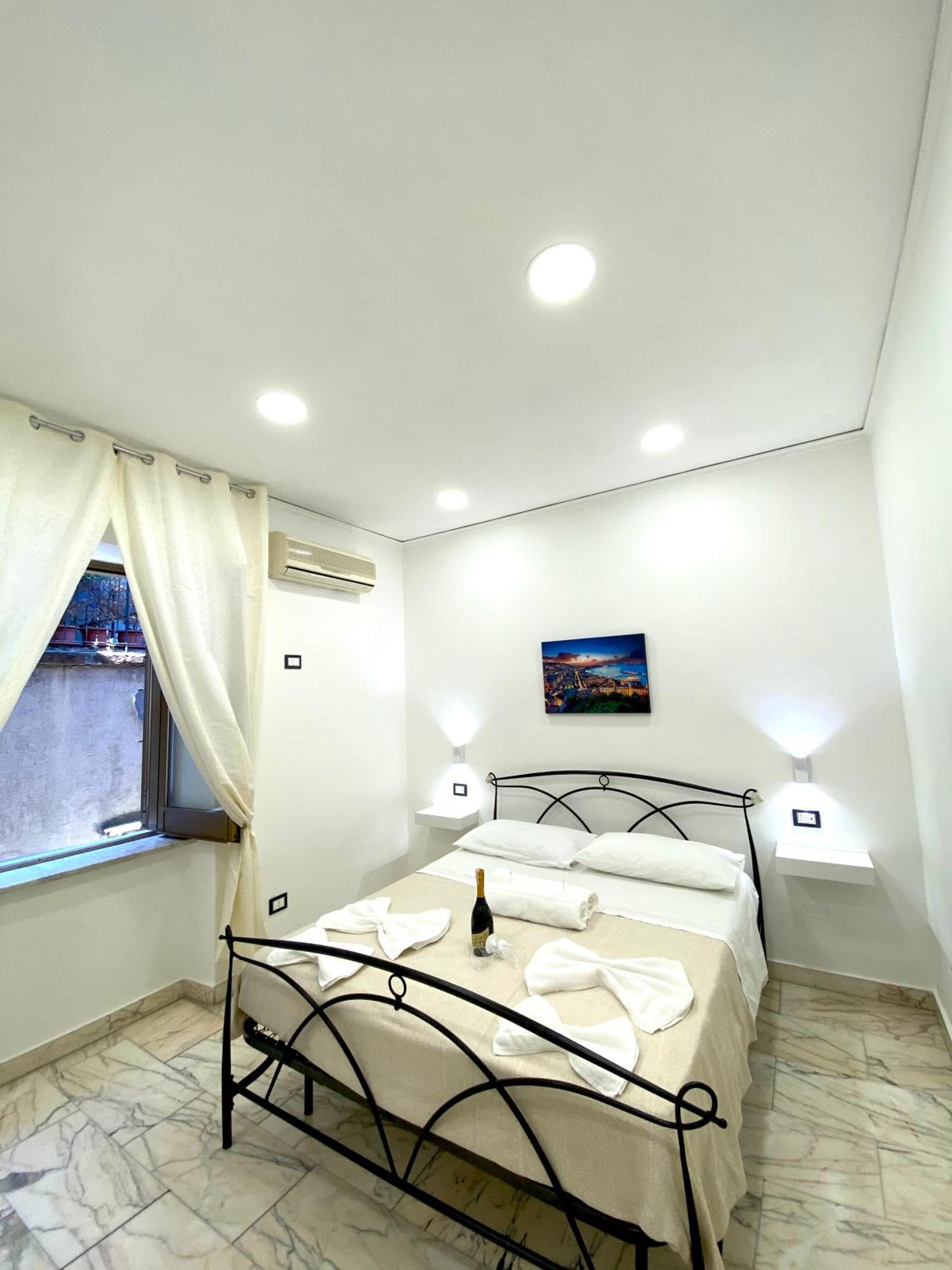 Castellano Apartment Napoli Exterior foto